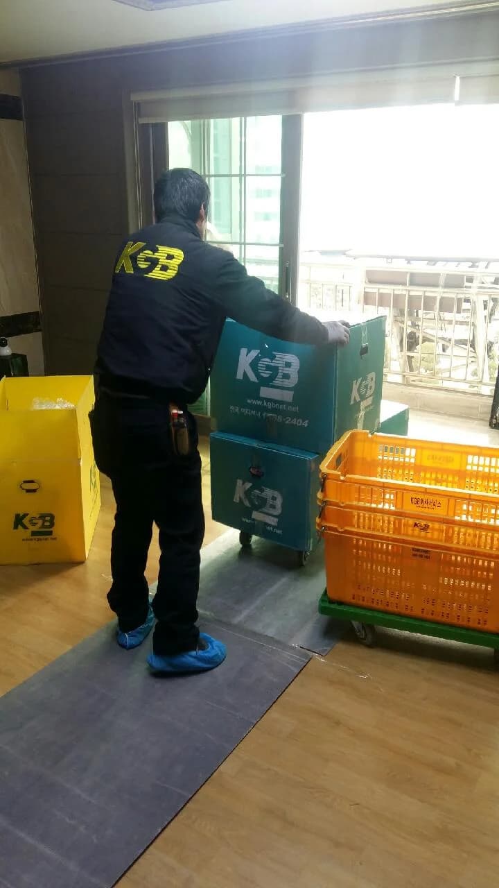 다른 이사업체랑 다르게 주방 이모님 친절!